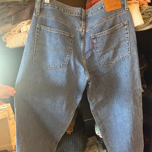 Levi's Medium Wash - Baggy Dad Jeans - Picture 2 of 4